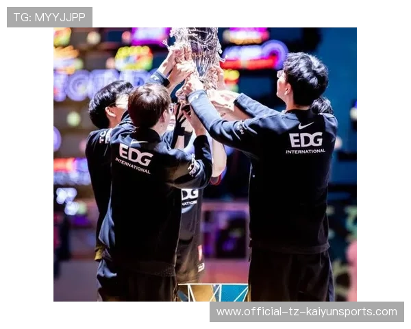 EDG中路推进强，塔一座接一座掉