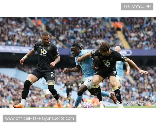 曼联力克切尔西，红魔英超四强之路愈加坚定，火力全开!红魔赛季轰46球英超最多 积分追平曼城